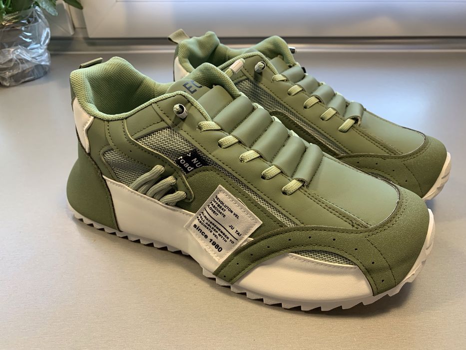 Sprzedam Nowe Adidasy