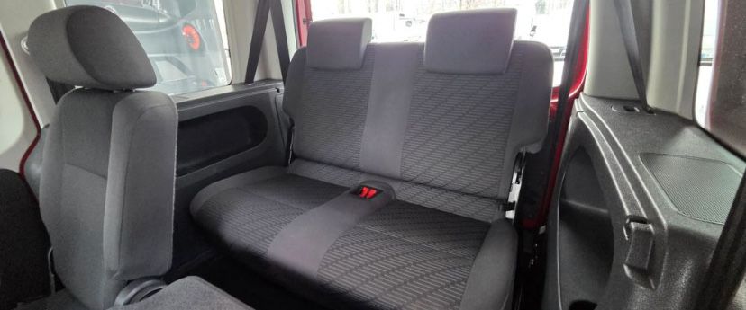 Volkswagen Caddy 2014 дизель 1.6 СЕМИМІСНИЙ