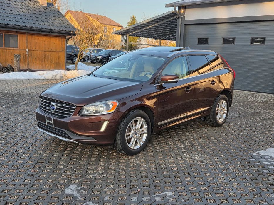 Volvo XC 60 3.2 AWD MY2014 LIFT lekko uszkodzony FV23%