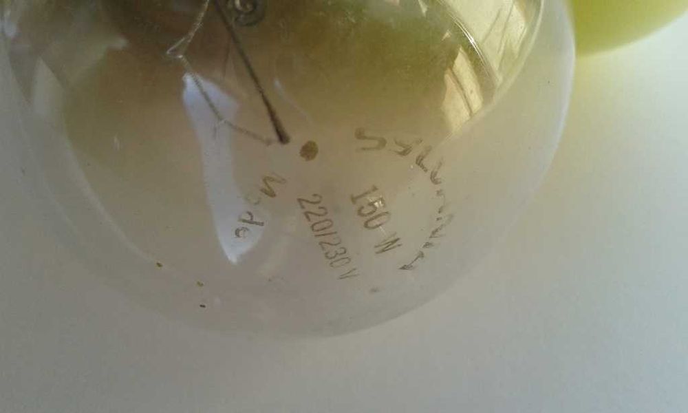 Lâmpadas automóvel e contra insectos