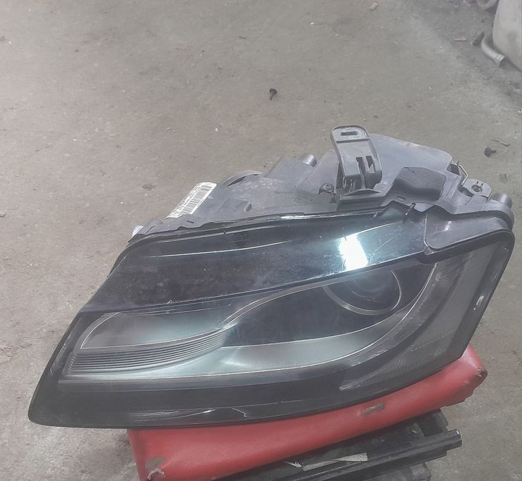 Lampa lewy przod przednia audi a5 8t 8T0