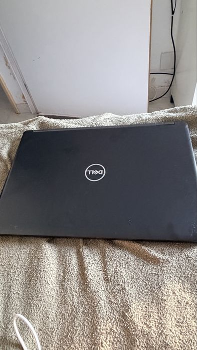 Computador para estudos ou trabalho etc .