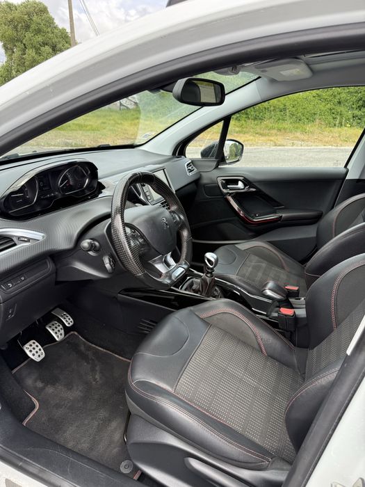 Peugeot 2008 1.6hdi gtline