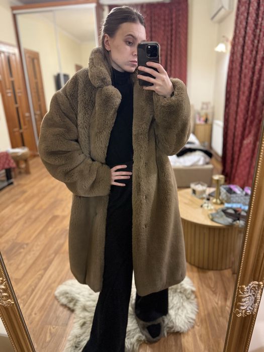 Шуба тепла mango