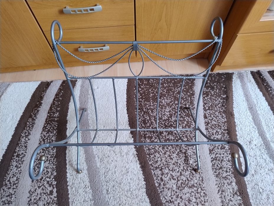 Gazetownik metalowy gazetownik ozdobny