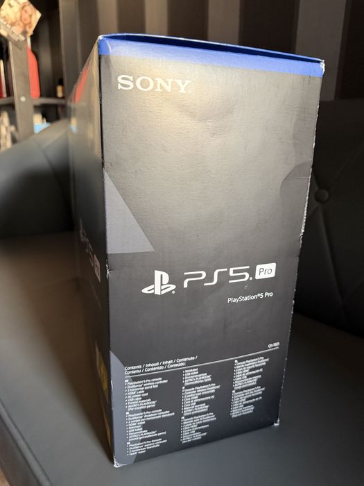 Konsola Sony PlayStation 5 Pro -stan idealny-rok gwarancji