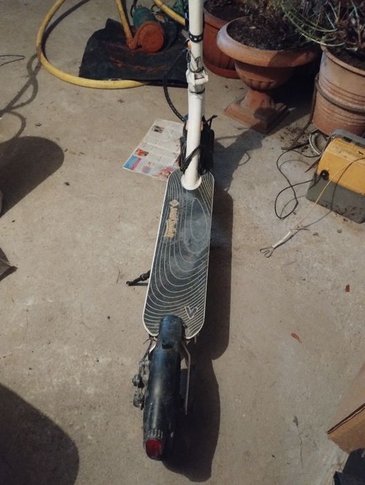 Sprzedam hulajnogę elektryczna