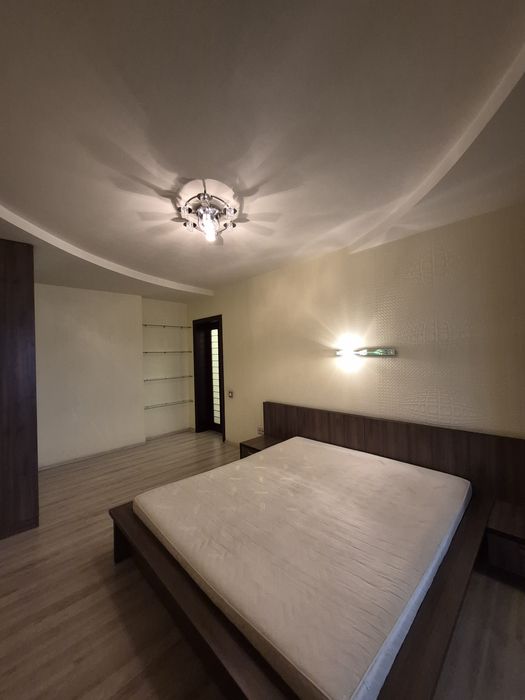 Сдам 3 комн квартиру с паркоместом ЖМ Солнечный