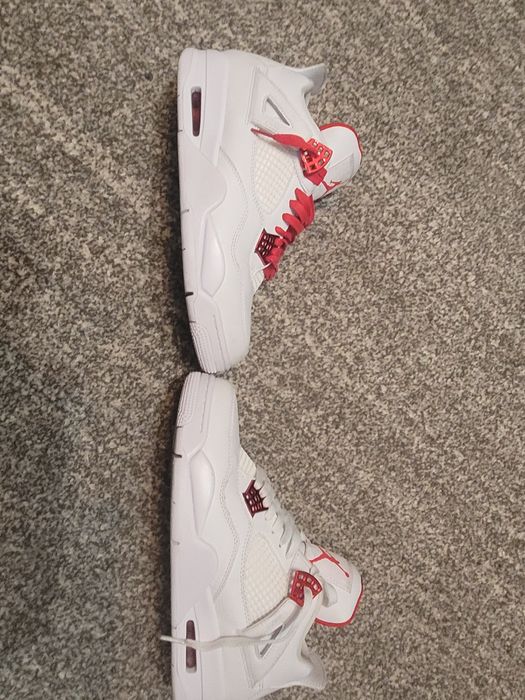 Jordan 4 Red Metallic