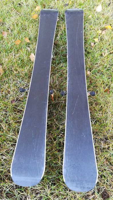 Zestaw narty na 4-5l Intersport 90cm+wiązania+Salomon buty 19cm+kask