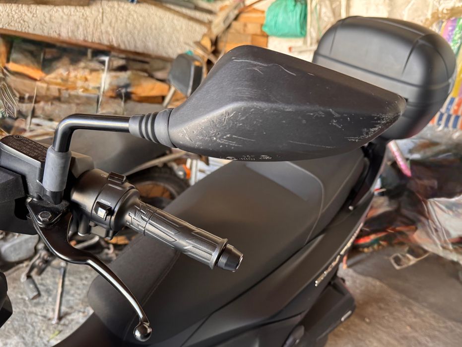 Vendo scooter 125 ou troco p/ uma 125 manual