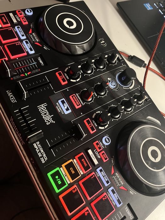 Hércules DJ Control Inpulse 200 - NOVA