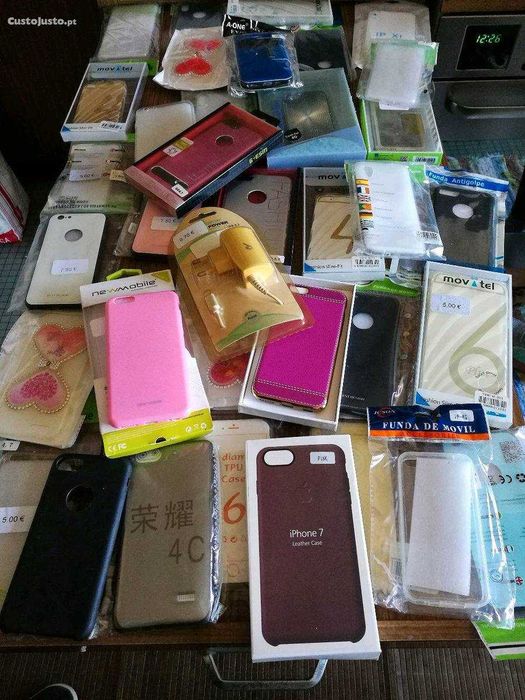 Lote + de 80 capas e acessórios par telemóvel e tablet par venda troca
