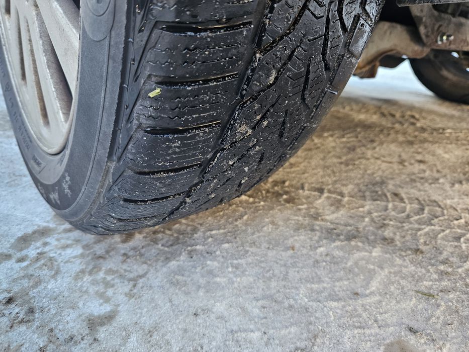 Volvo v50 2005 рік 2.0 дизель тільки для військових