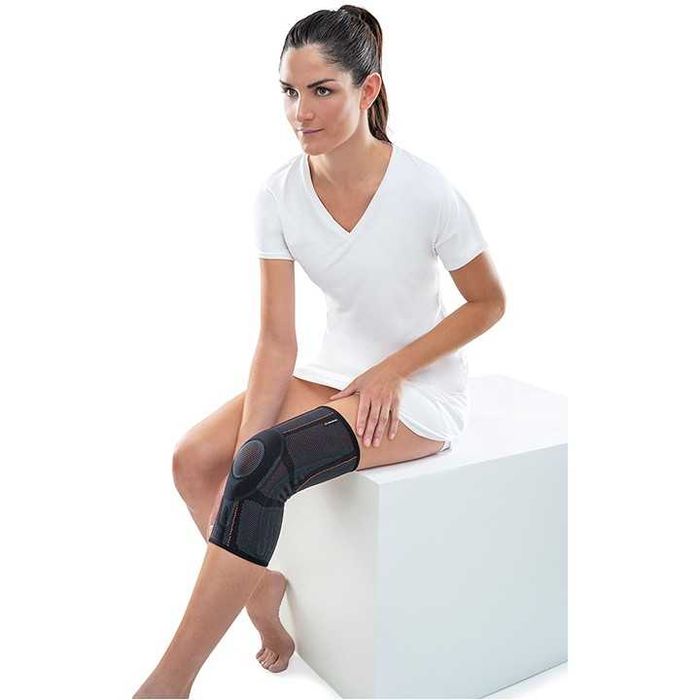 Joelheira Elástica Funcional com Barras Laterais Flexíveis / THERAGO