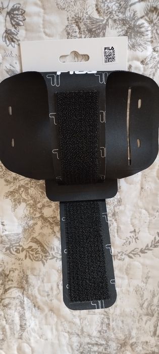 Armband Fila novo.