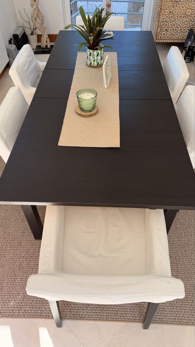Mesa IKEA extensível e 6 cadeiras