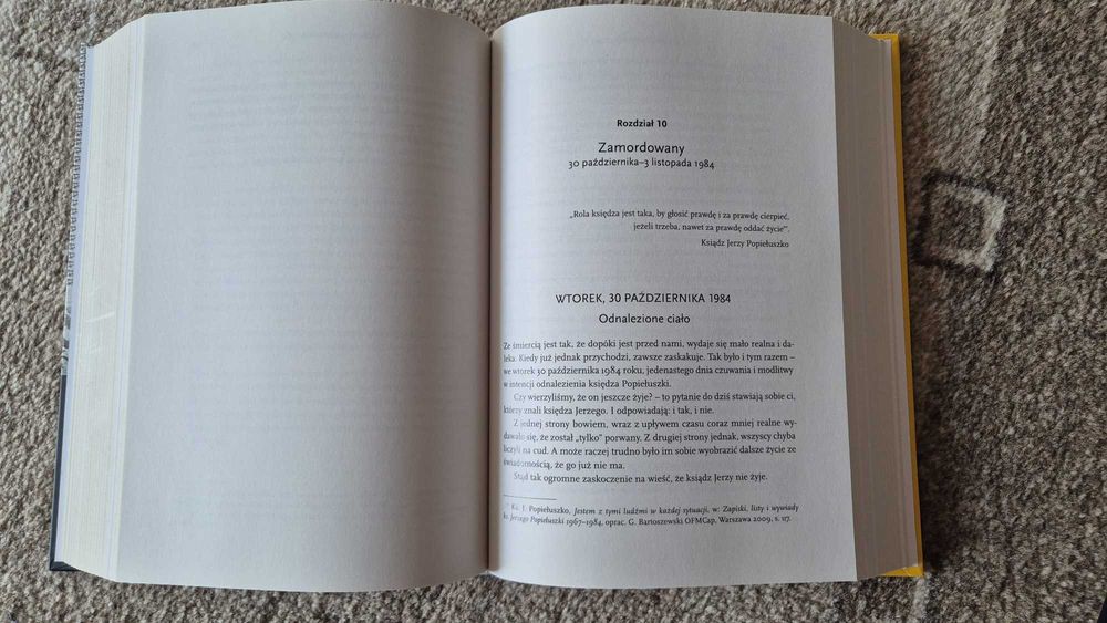 Popiełuszko. Biografia – Milena Kindziuk | Twarda oprawa | Znak