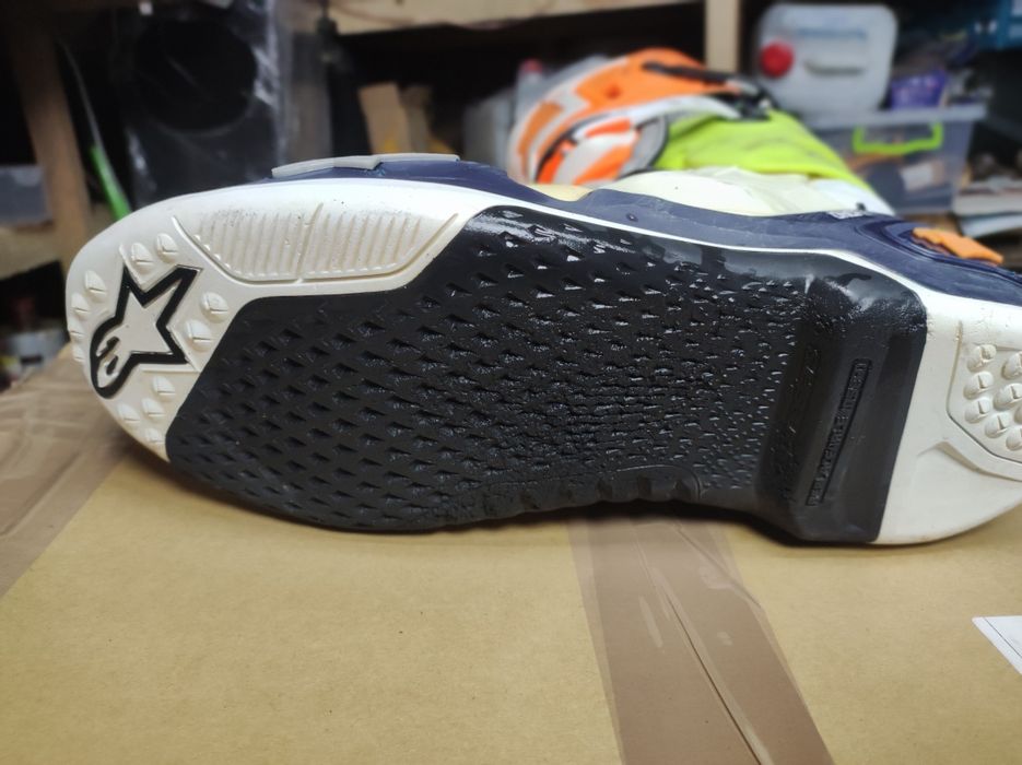 Продам мотоботи Alpinestar Tech10 43розмір