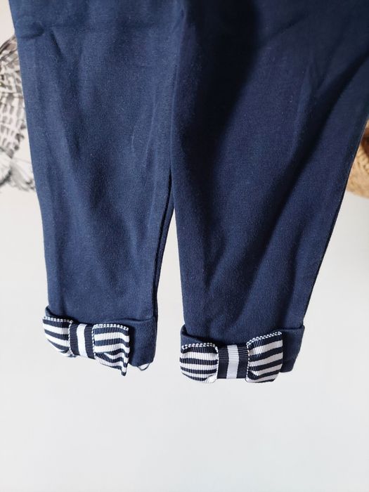 Legginsy granatowe 68 74 kokardki Ralph