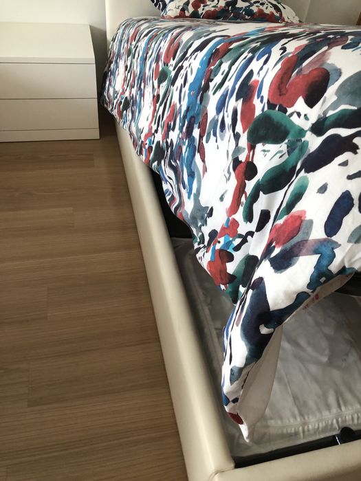 Cama(s) de solteiro com elevador, incluindo colchão