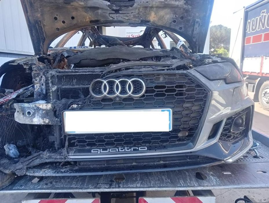 Câmera De Visualização Frontal Audi Rs 4