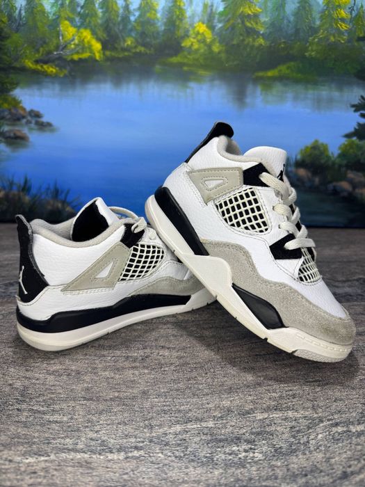 Кросівки Nike Air Jordan Retro 4 27 розмір