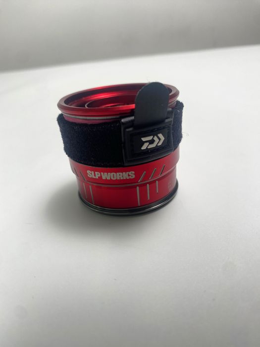 Шпуля shimano stradic CI4 2500s з гайкою фрикціону