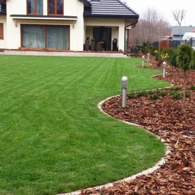 Usługi Ogrodnicze: Trawniki, Nawadnianie, Niwelacja,Wycinka,Brukarstwo