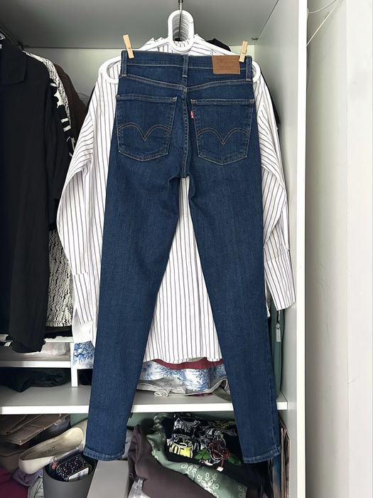 Granatowe jeansy / dżinsy Levi’s
