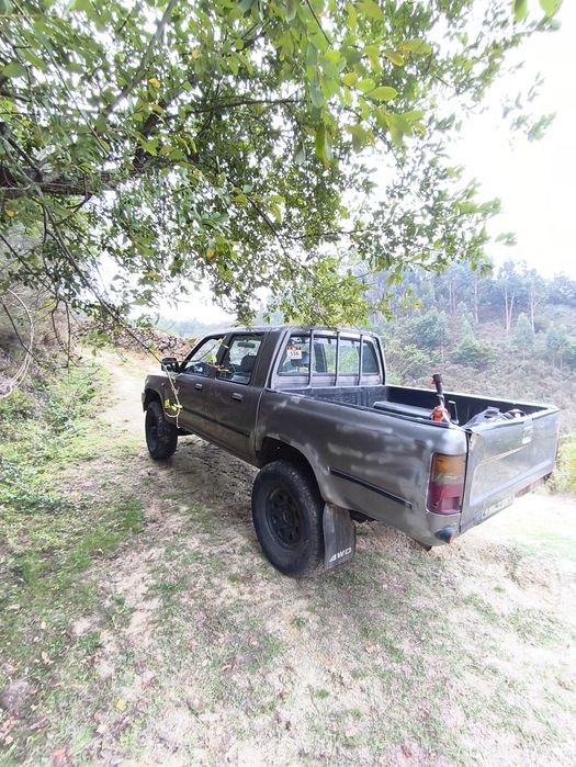 Toyota Hilux 2.4D 4x4
