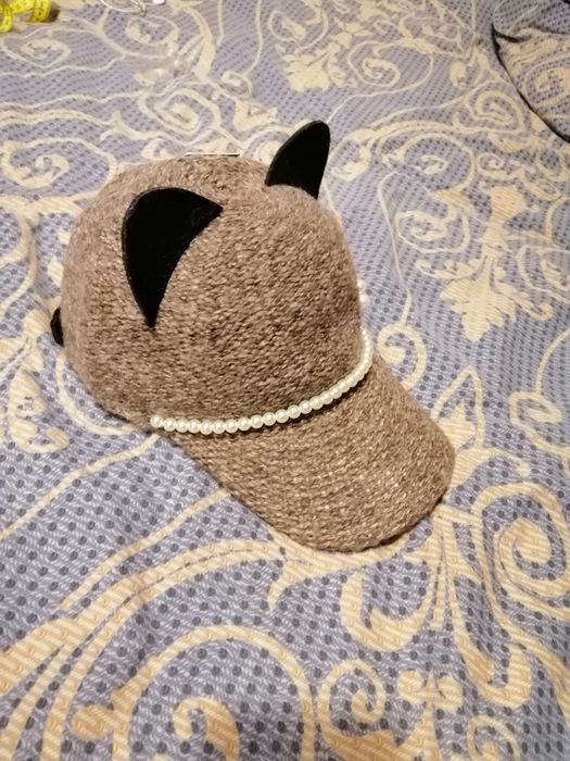 Кошечка кепка стильная