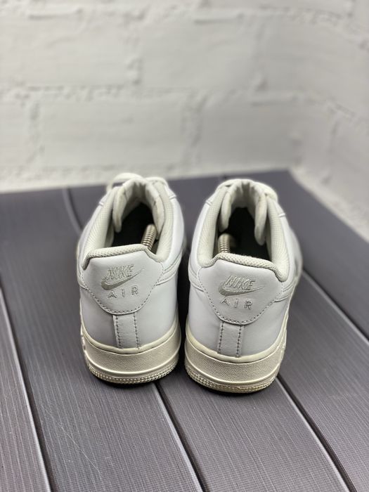 Чоловічі шкіряні кросівки Nike Air Force 1 40.5p 26cm