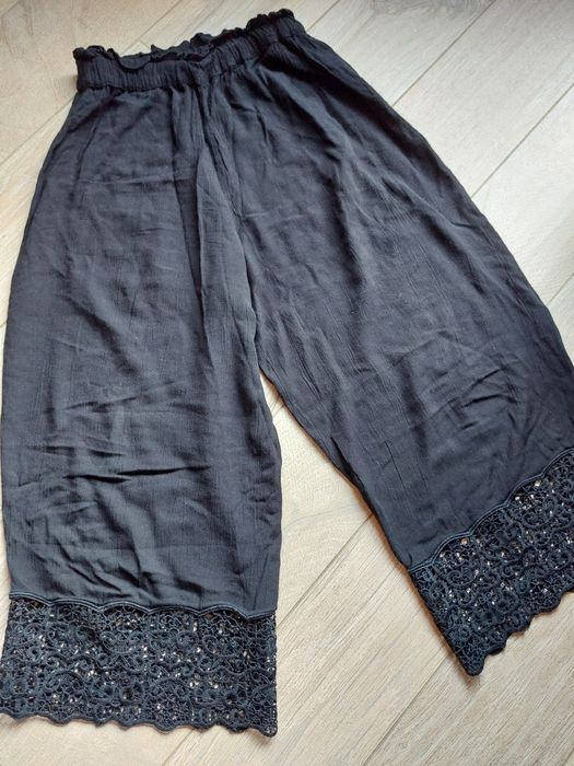 Spodnie kuloty czarne River Island r. 152