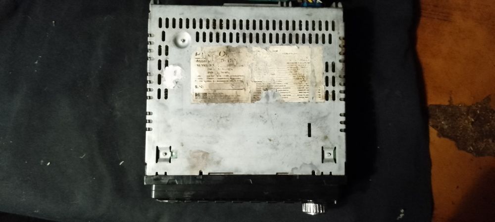 Продам авто магнитолу PROLOGY