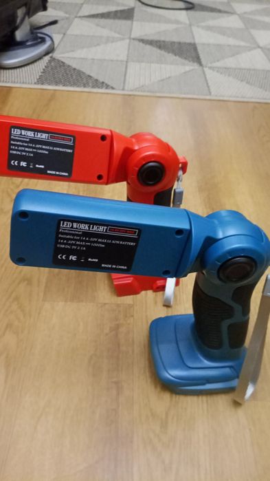 Makita ,Milwaykee,Dewalt,Bocsh ліхтарик -повербанк  для батарей