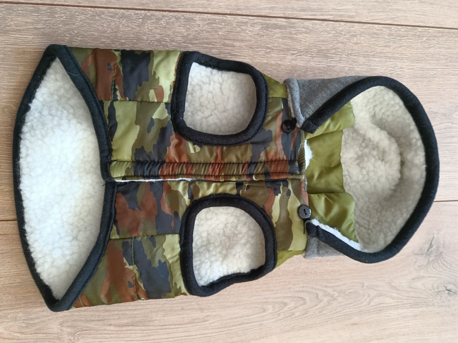 Zimowe ocieplane ubranko dla psa kurtka bluza khaki w łaty
