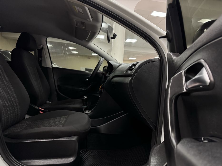 Volkswagen Polo Sedan 1.6 MPI 5МКПП 2017 р.в. (90 к.с)