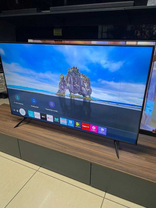 55" SAMSUNG 8серія UHD 4K Смарт Український TU8000 Німеччини Полоса