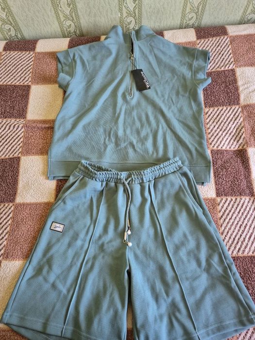 Новий оливковий костюм plus size