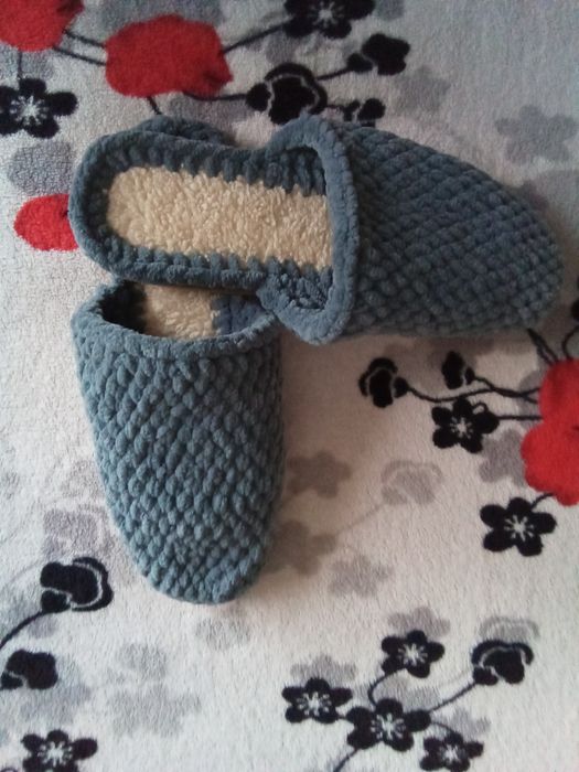 Продам тапочки комнатные.