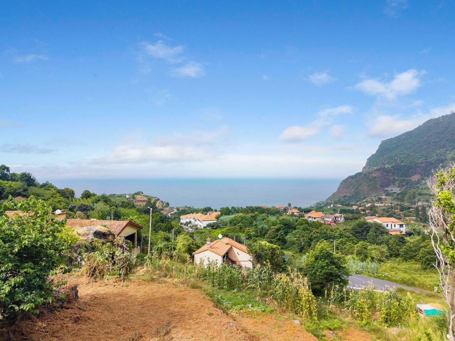 Terreno com vistas de sonho no Arco de São Jorge