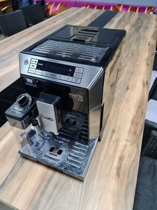 Кофемашина DeLonghi ECAM 45.760