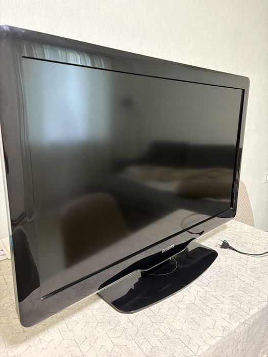 Продам б/в телевізор PHILIPS 37 дюймів