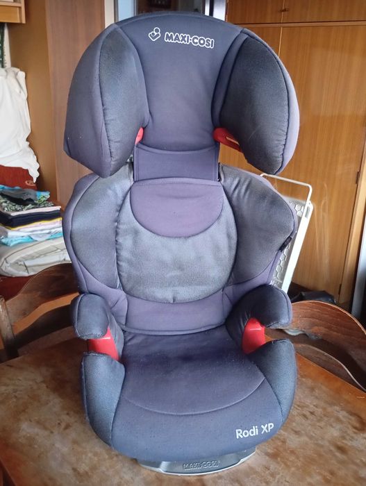 Fotelik samochodowy Maxi-Cosi Rodi XP dla dzieci 15–36 kg Serenada