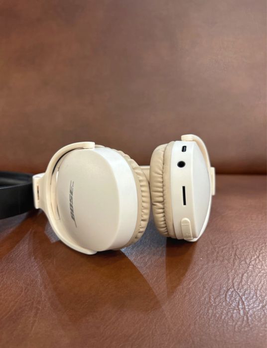 Fone Bosebye bluetooth nas cores branca ou preto