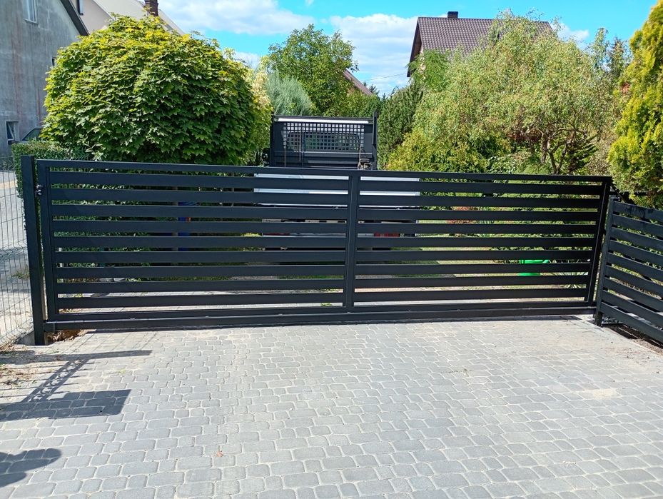 Bramy,ogrodzenia,balustrady,konstrukcje stalowe,montaż
