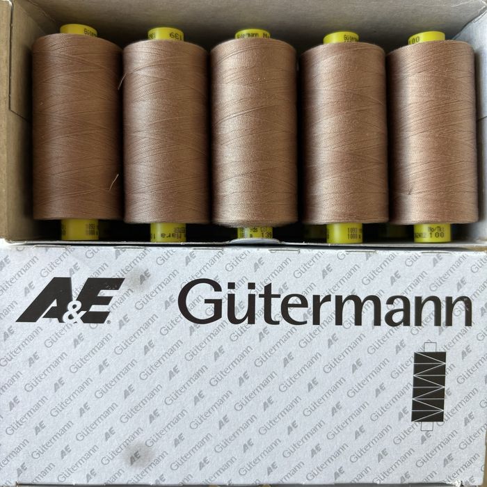 Нитки швейні Gutermann Mara
