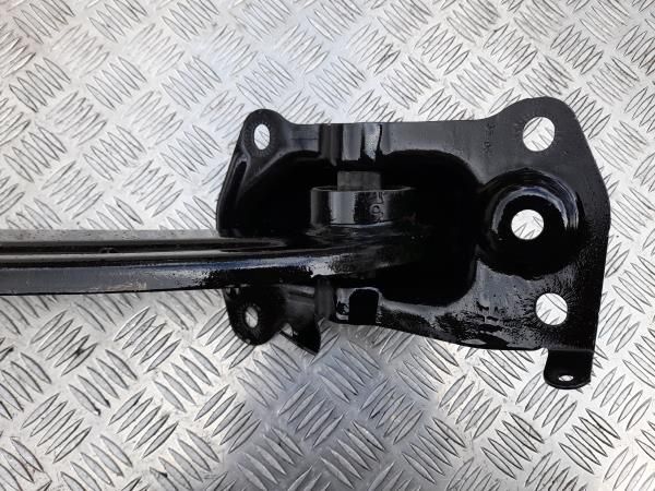 Braço de suspensão trás direito VOLKSWAGEN Passat (3C2)