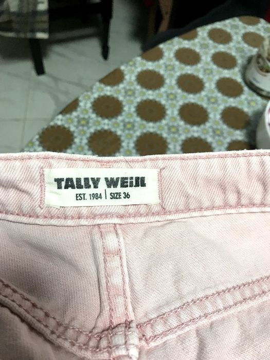 Джинсы для девушки